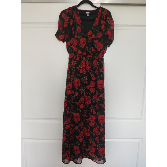 Floral dress - Picture 1 of 3